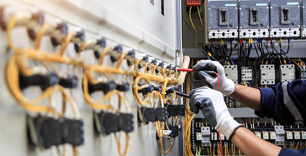 Professional Electrician technician working in Glenwood, GA